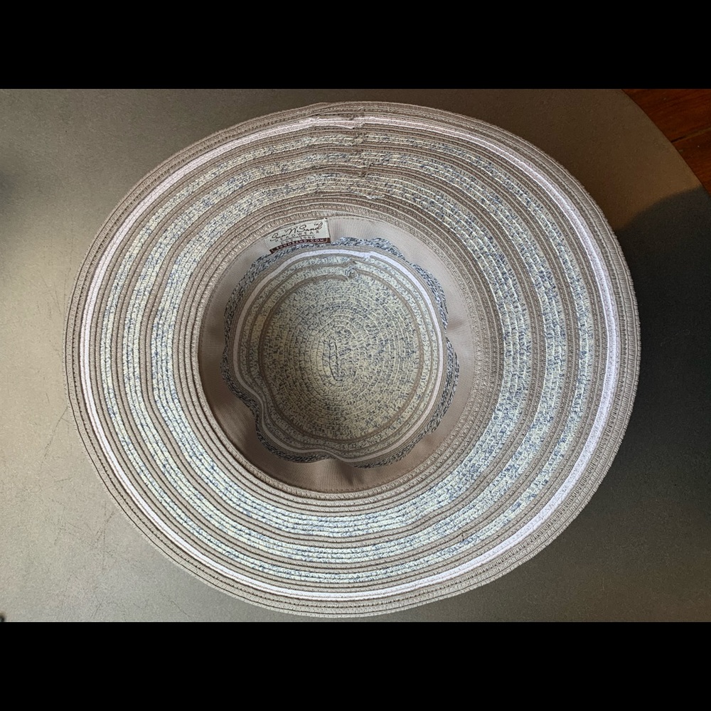 Sun hat - Picture 4 of 5